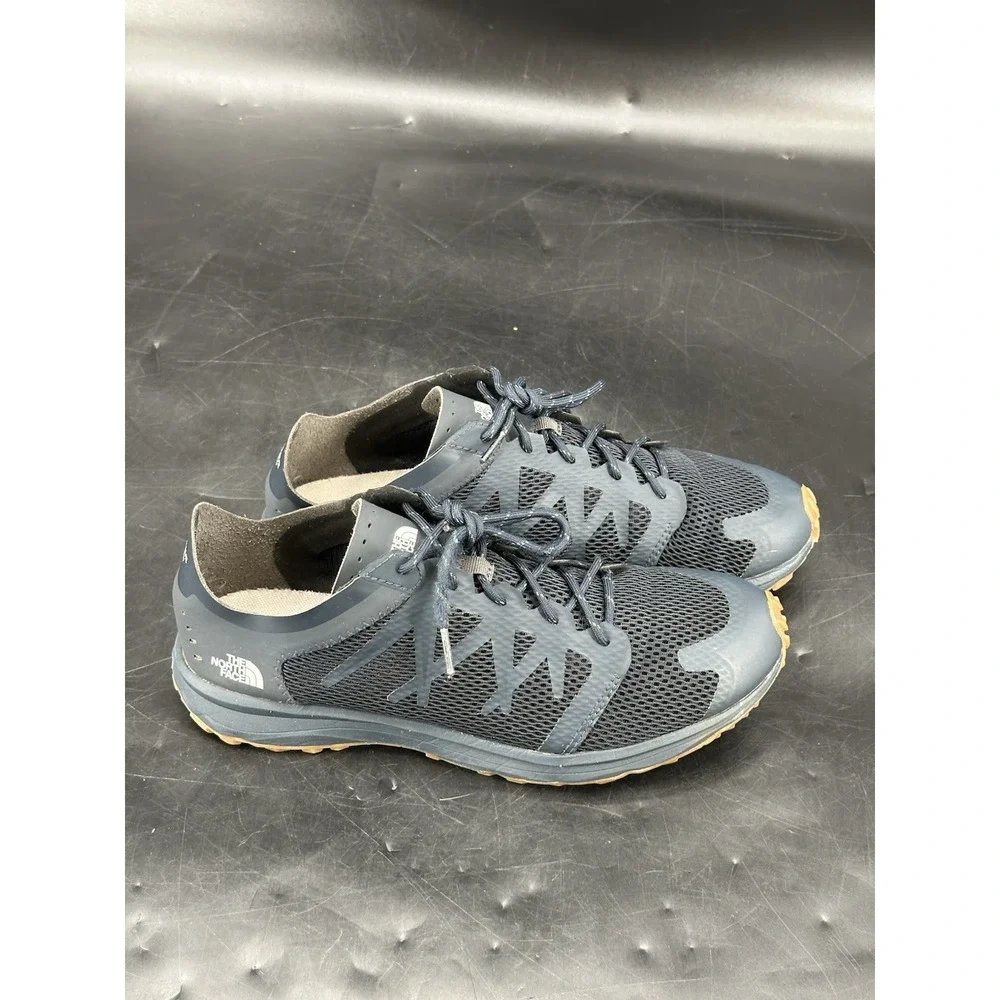The North Face Womens Litewave Flow NF0A39IY Black Running Shoes Sneakers Sz 9.5